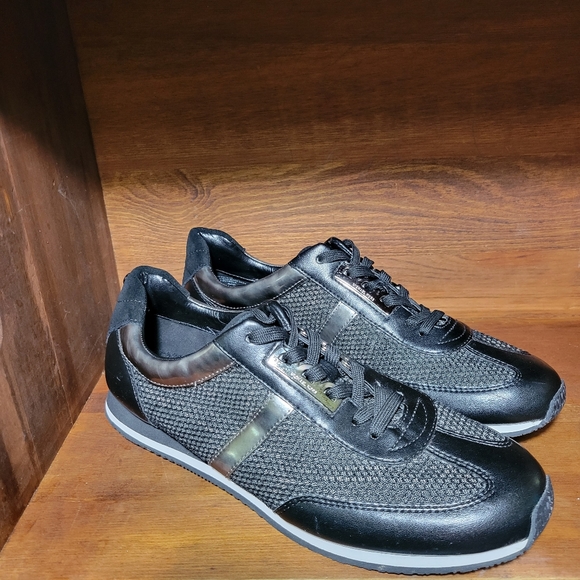 Michael Kors Maggie Mesh Sneaker 10M - Picture 2 of 6